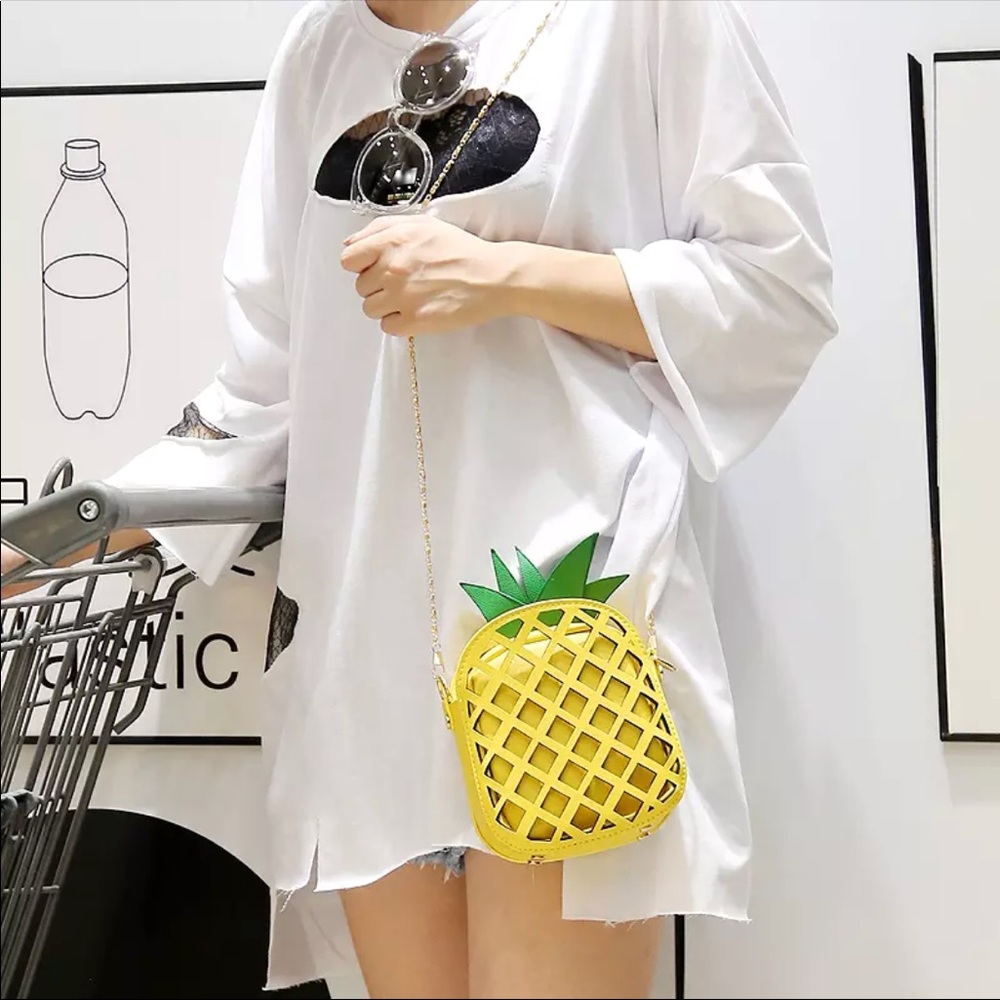 Pineapple crossbody๐LAST ONE ๐ - Picture 2 of 6